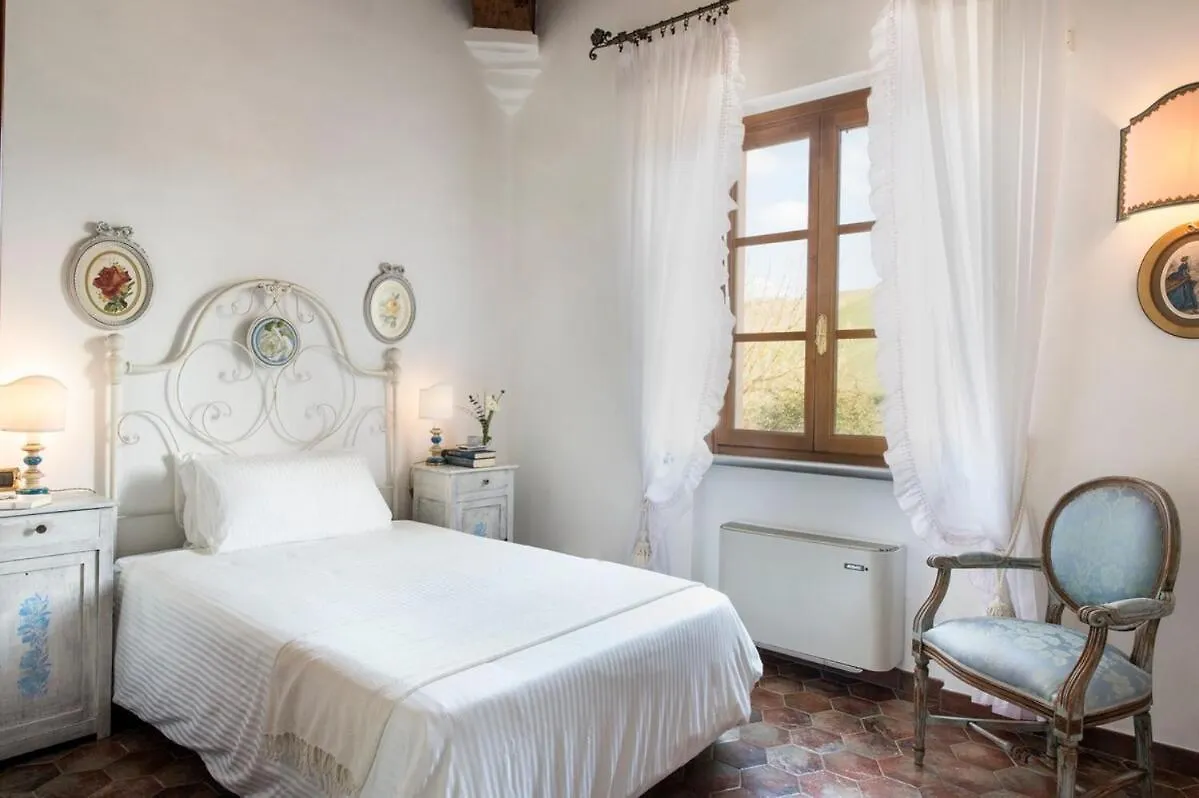 Villa Il Giardinello Torrenieri Montalcino